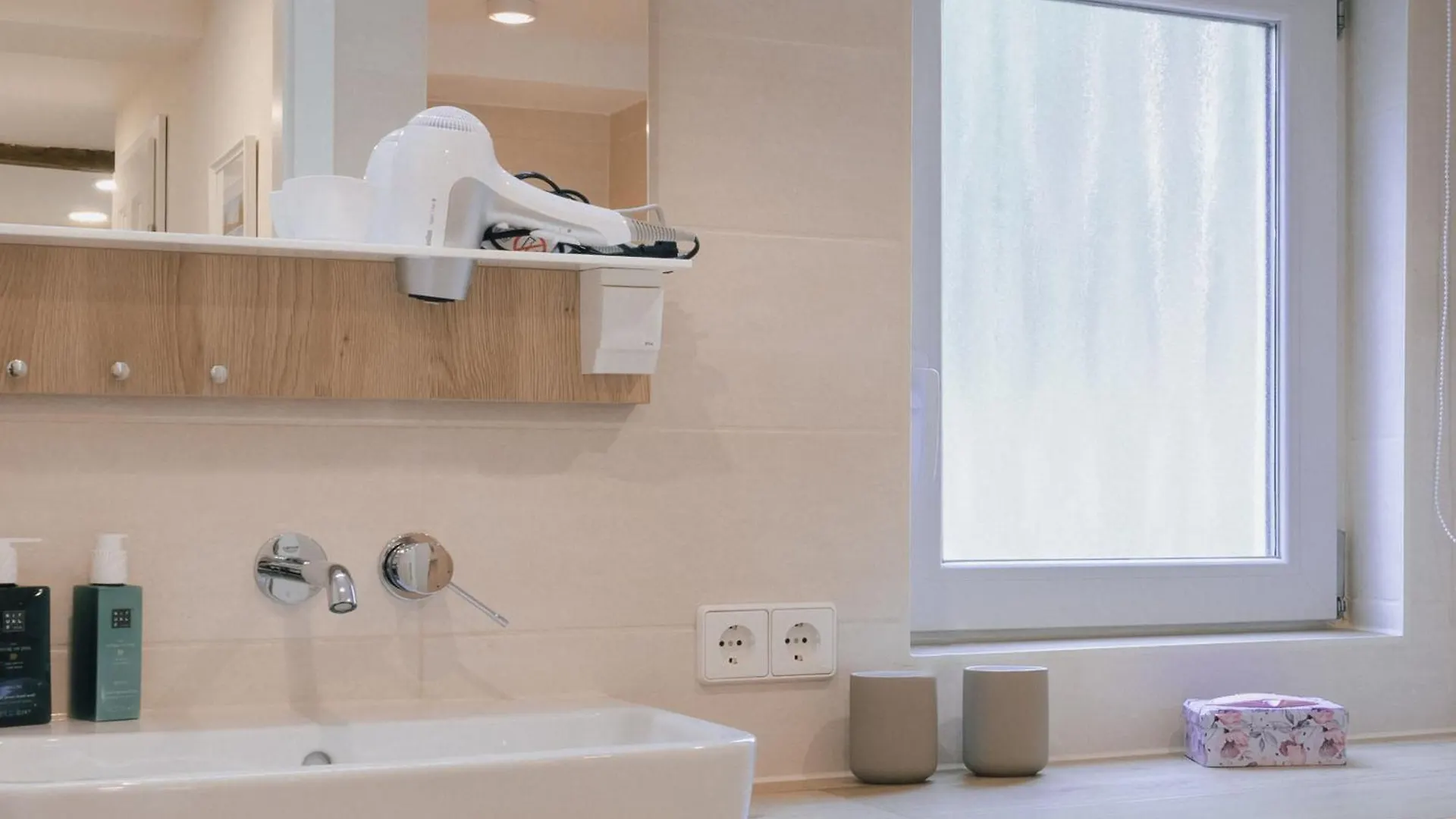 Ferienwohnung Am Kirchbrunnen In Der Rhoen Urspringen Апартаменты