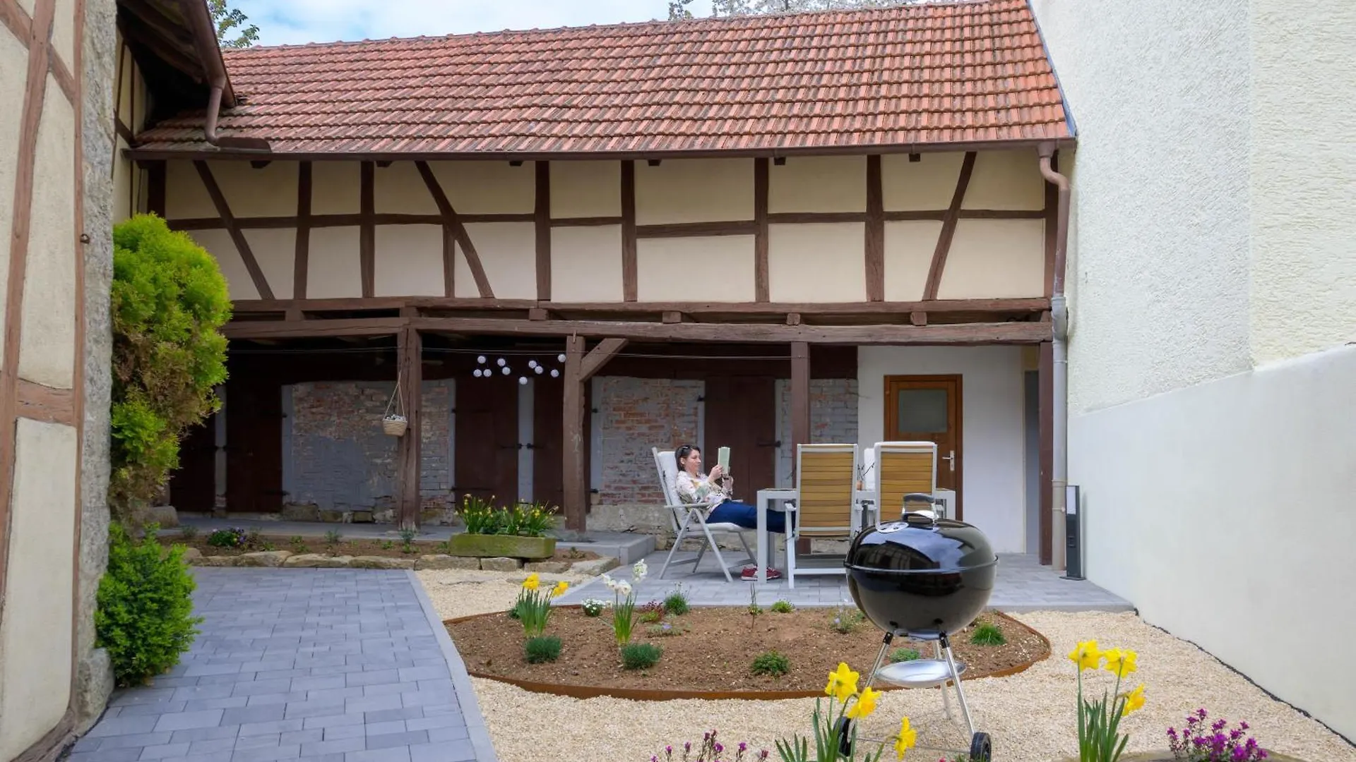 Apartment Ferienwohnung Am Kirchbrunnen In Der Rhoen Urspringen Germany